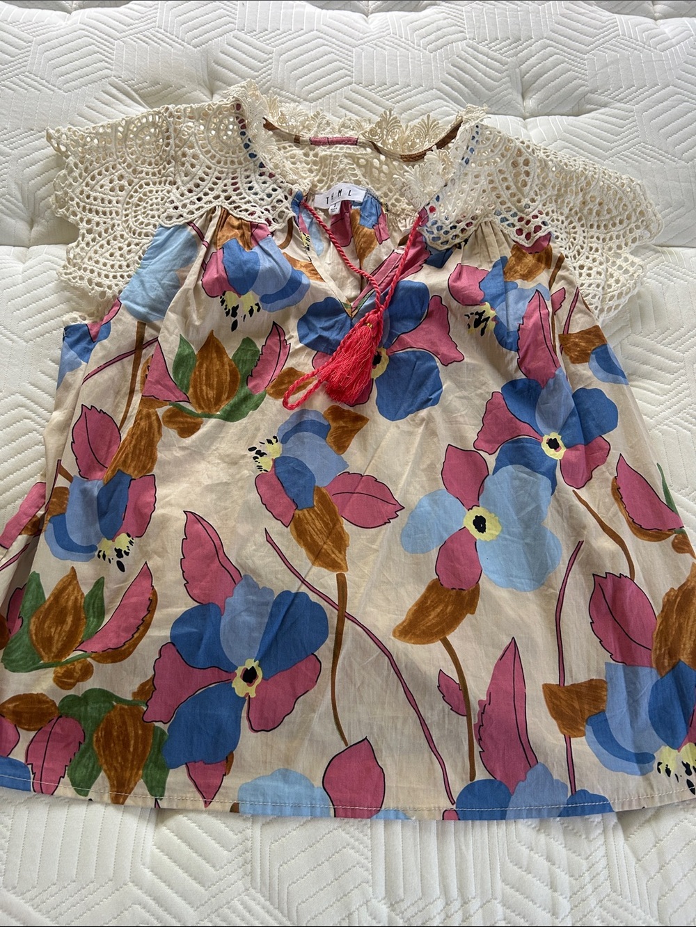 Women’s THML size Small